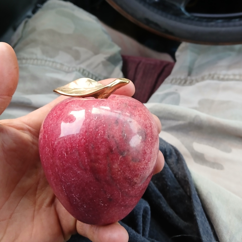 Marble apple with brass Leah and stem